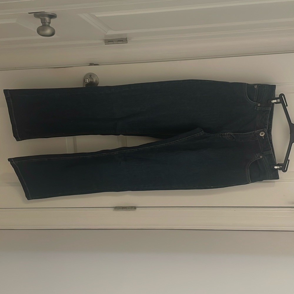 Women’s size 4 dark wash, classic fit, avg length boot cut jeans - new with tags